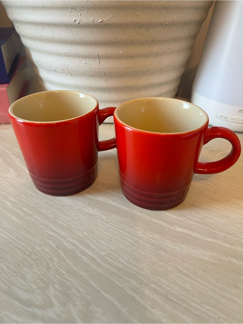 Le Creuset Expresso Cups 3 oz, set of 2 Cerise red, brand new